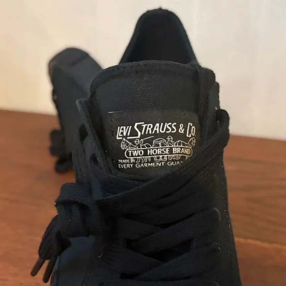 Levi Black Low-Top Canvas Sneakers - Unbranded - Picture 7 of 7